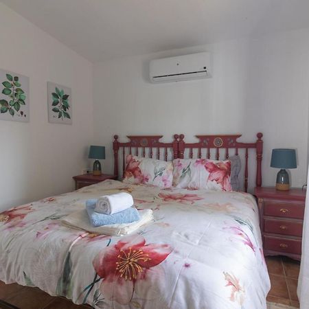 Dragonfly House Spain 안테케라 외부 사진