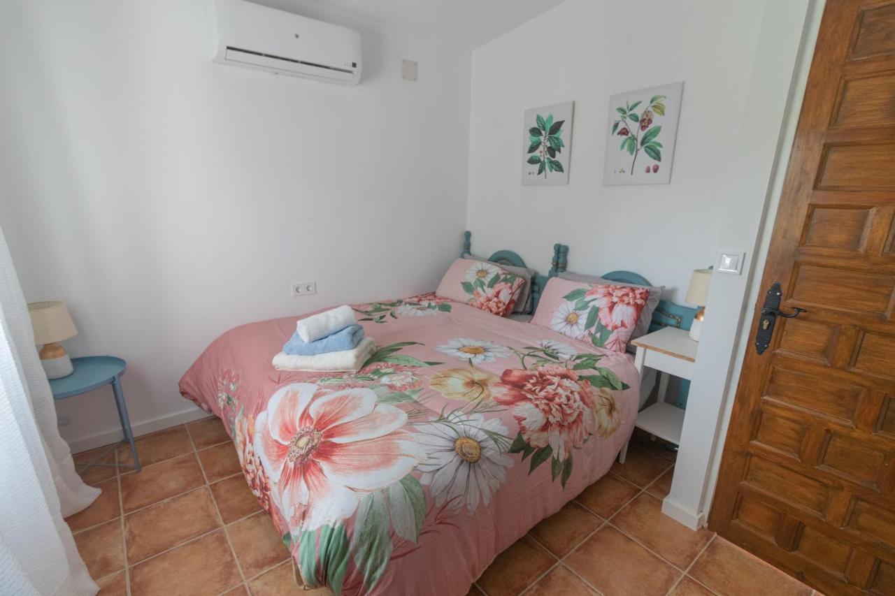 Dragonfly House Spain 안테케라 외부 사진