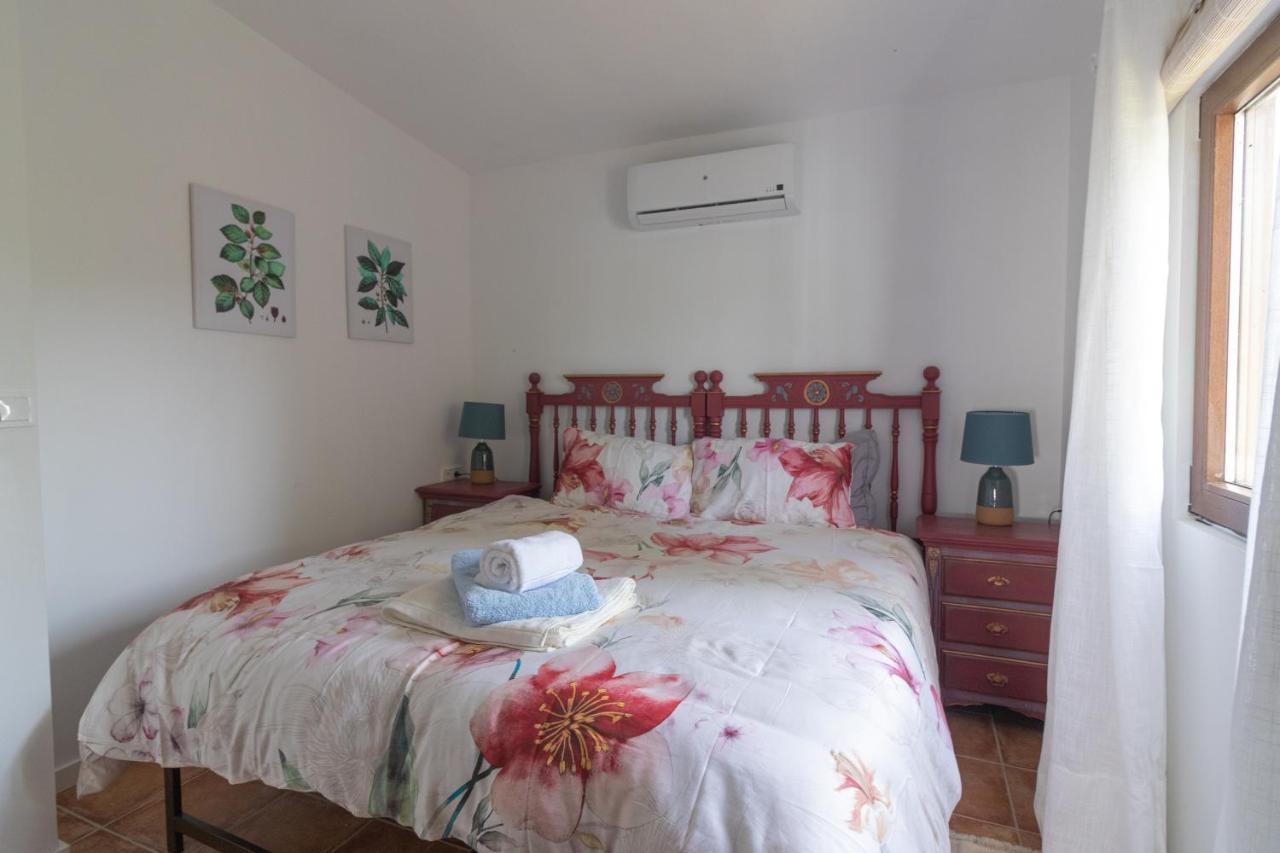 Dragonfly House Spain 안테케라 외부 사진